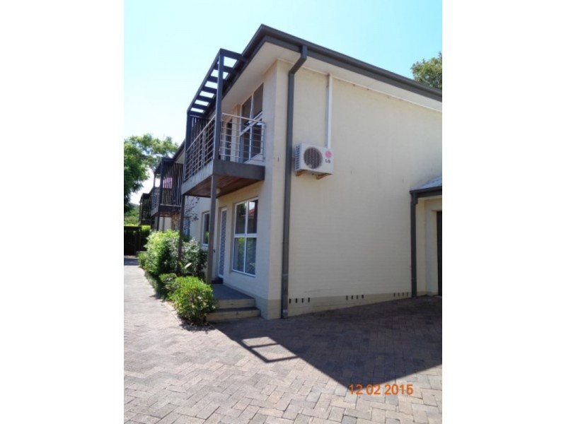 2/20 Wells Street, East Gosford NSW 2250