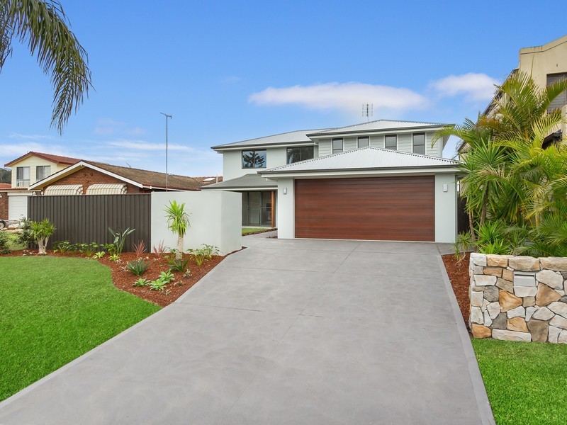 70 Helmsman Boulevard, St Huberts Island NSW 2257