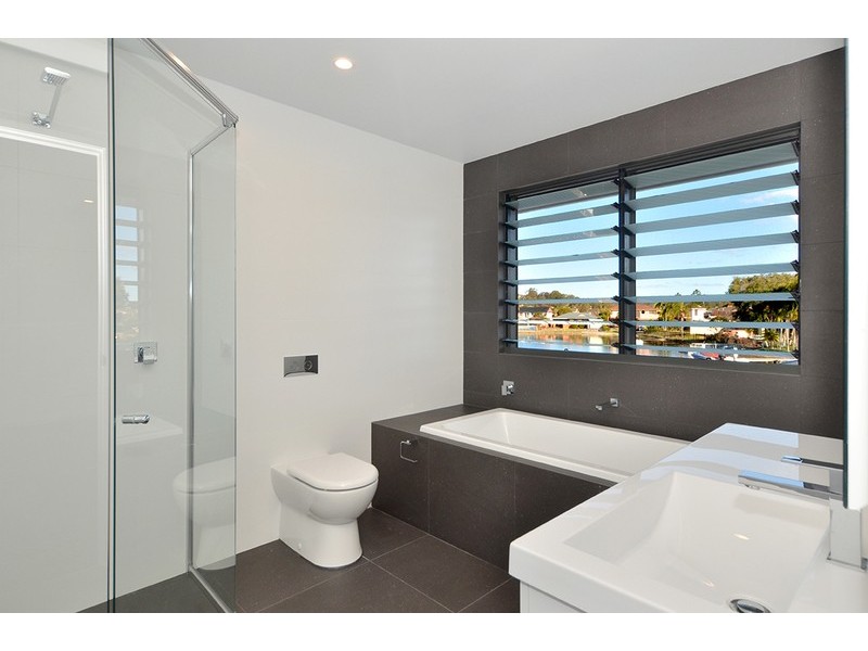 70 Helmsman Boulevard, St Huberts Island NSW 2257