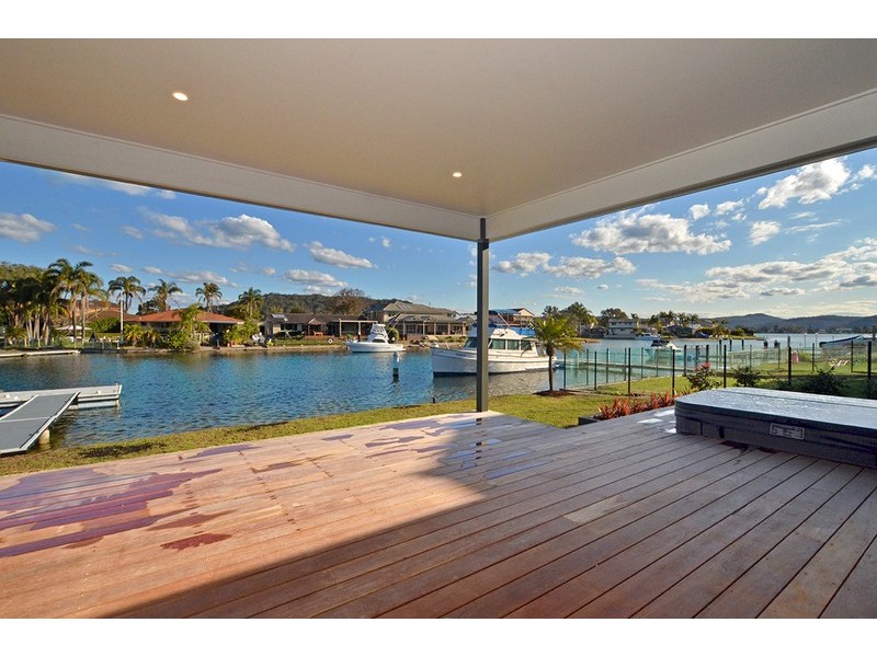 70 Helmsman Boulevard, St Huberts Island NSW 2257