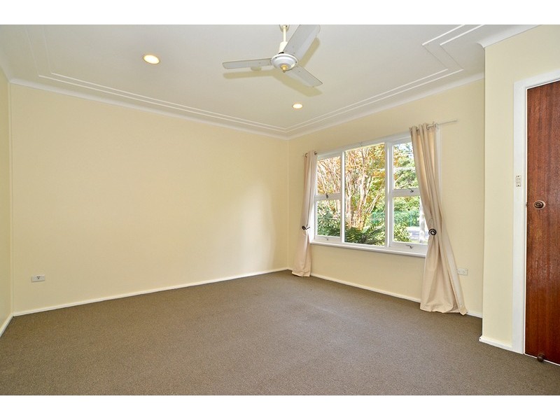 12 Balaclava Avenue, Woy Woy NSW 2256