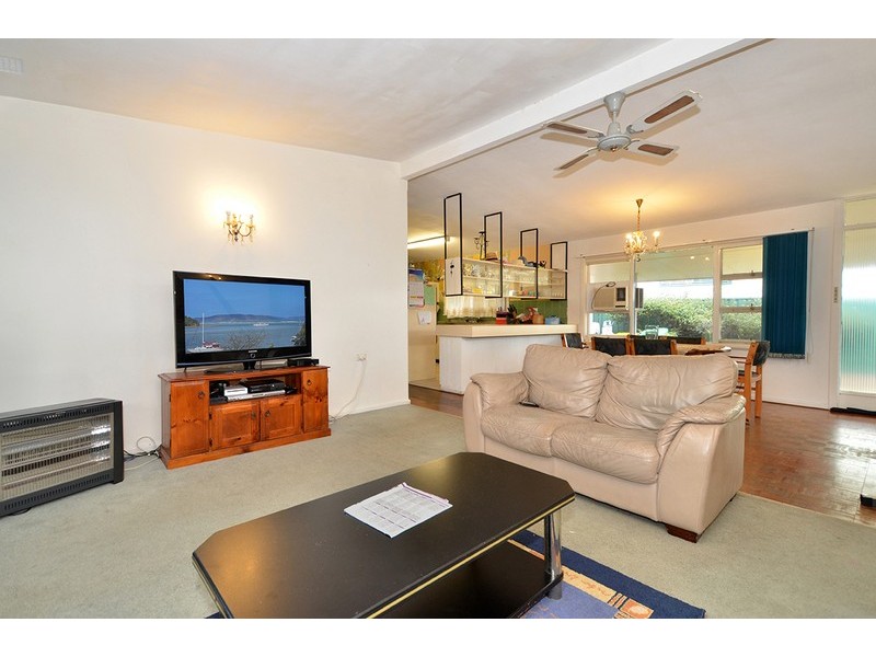 310 Ocean Beach Road, Umina Beach NSW 2257