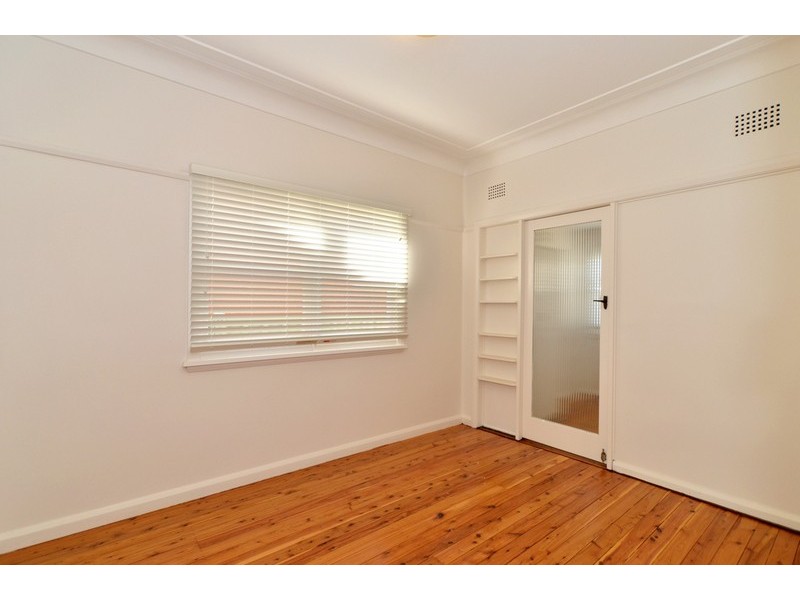 194 Memorial Avenue, Ettalong Beach NSW 2257