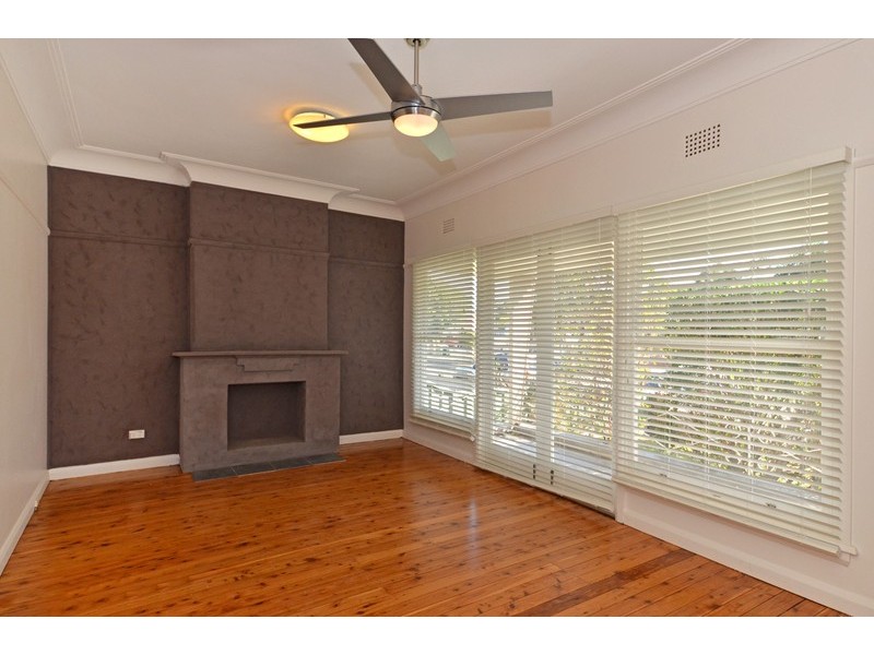 194 Memorial Avenue, Ettalong Beach NSW 2257