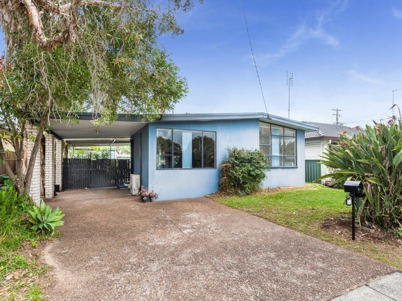 10 Veron Road, Umina Beach NSW 2257