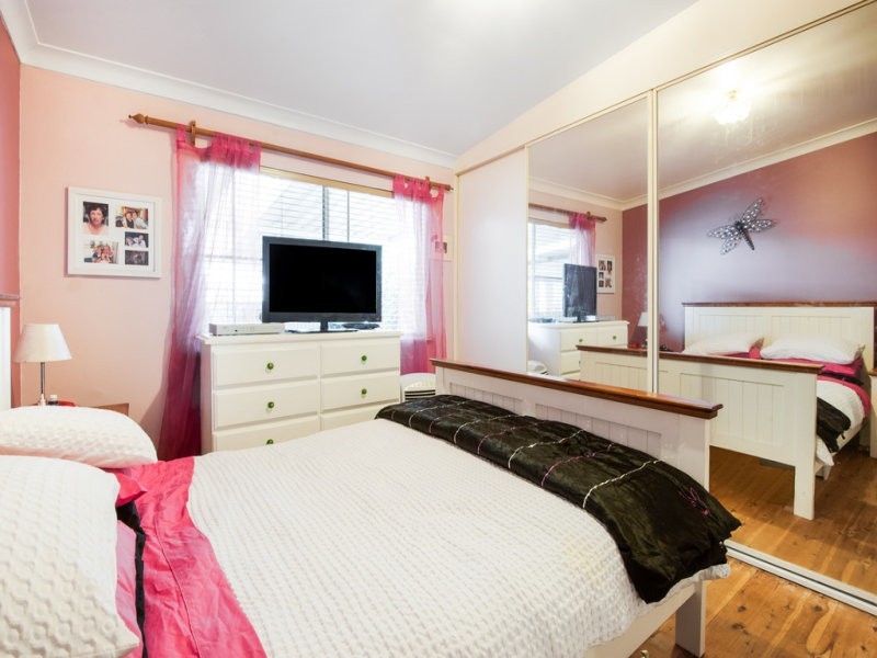 10 Veron Road, Umina Beach NSW 2257