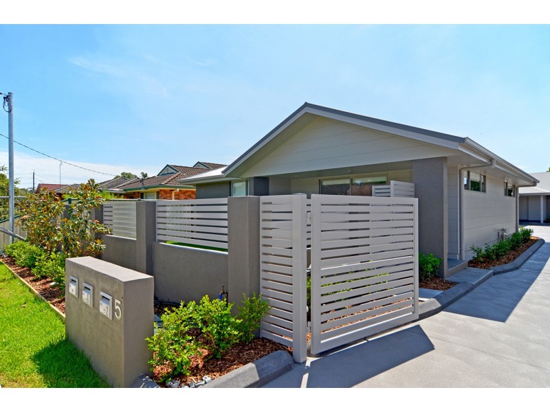 1/5 Piper Street, Woy Woy NSW 2256