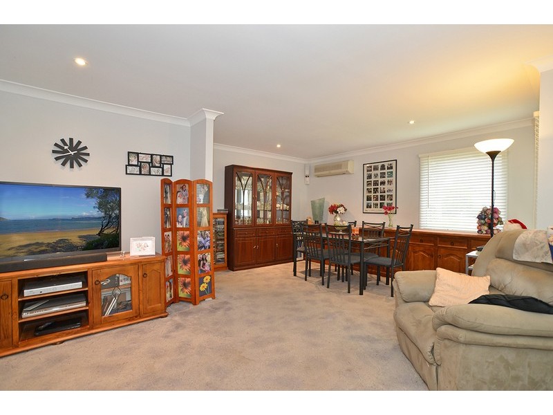 8 Everglades Crescent, Woy Woy NSW 2256