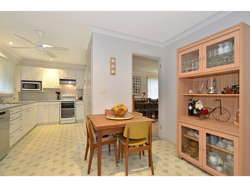 8 Everglades Crescent, Woy Woy NSW 2256