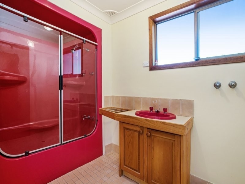 18 Pretty Beach Road, Pretty Beach NSW 2257