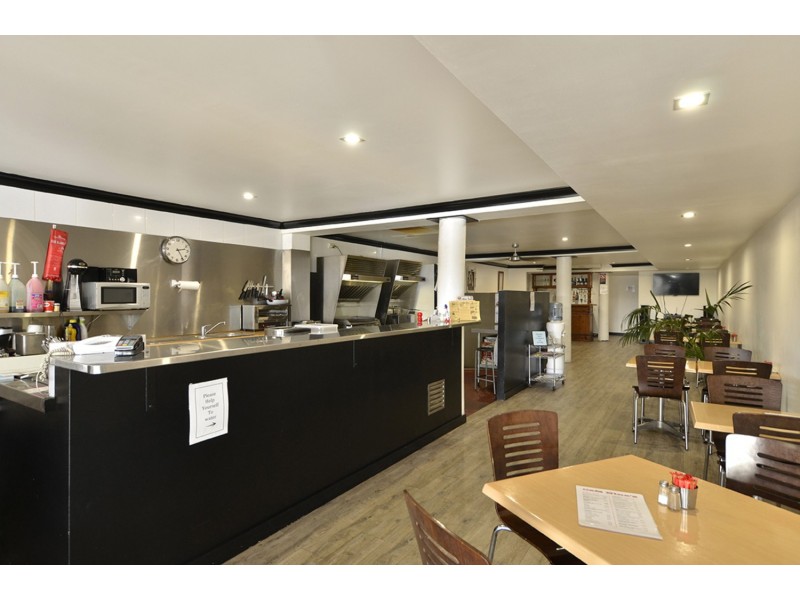 168 Mann Street, Gosford NSW 2250