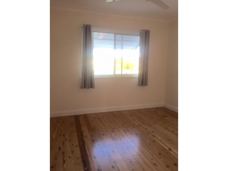 261 Trafalgar Avenue, Umina Beach NSW 2257