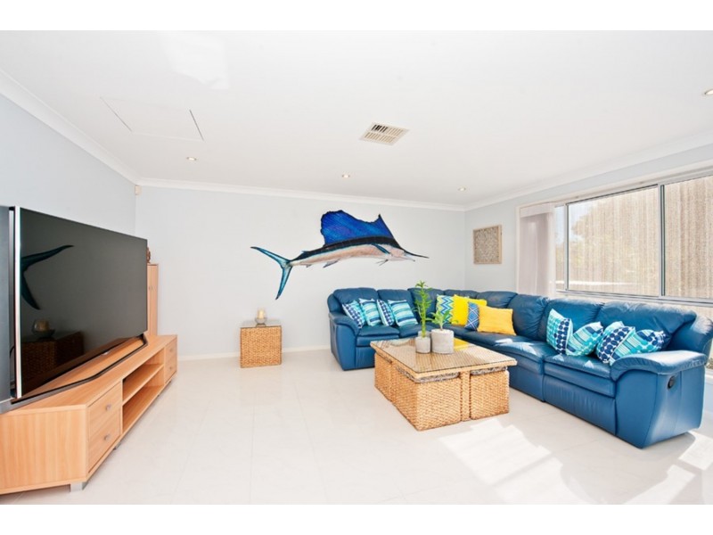 17 Bangalow Street, Ettalong Beach NSW 2257