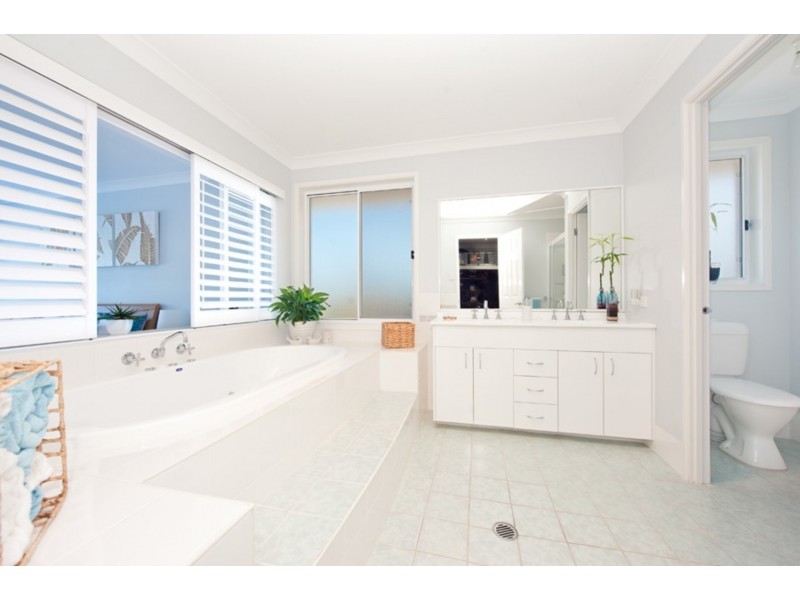 17 Bangalow Street, Ettalong Beach NSW 2257