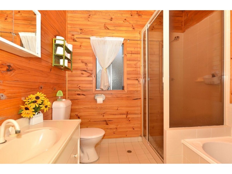 11 Kahibah Road, Umina Beach NSW 2257