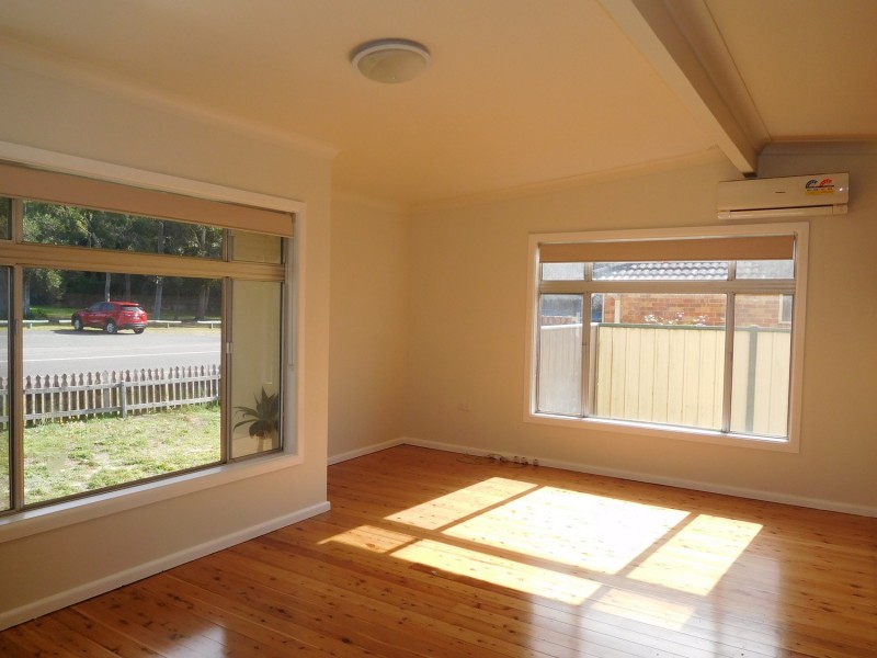 4 Picnic Parade, Ettalong Beach NSW 2257