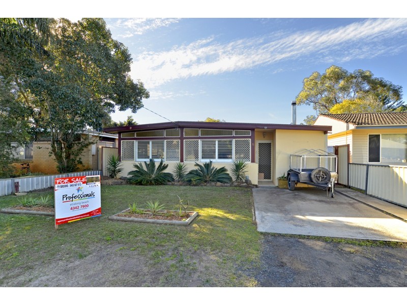 5 Mckenzie Avenue, Woy Woy NSW 2256