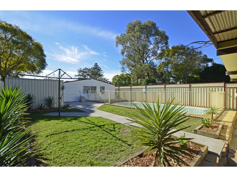 5 Mckenzie Avenue, Woy Woy NSW 2256