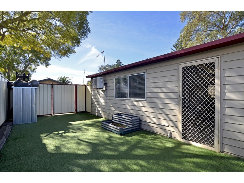 5 Mckenzie Avenue, Woy Woy NSW 2256