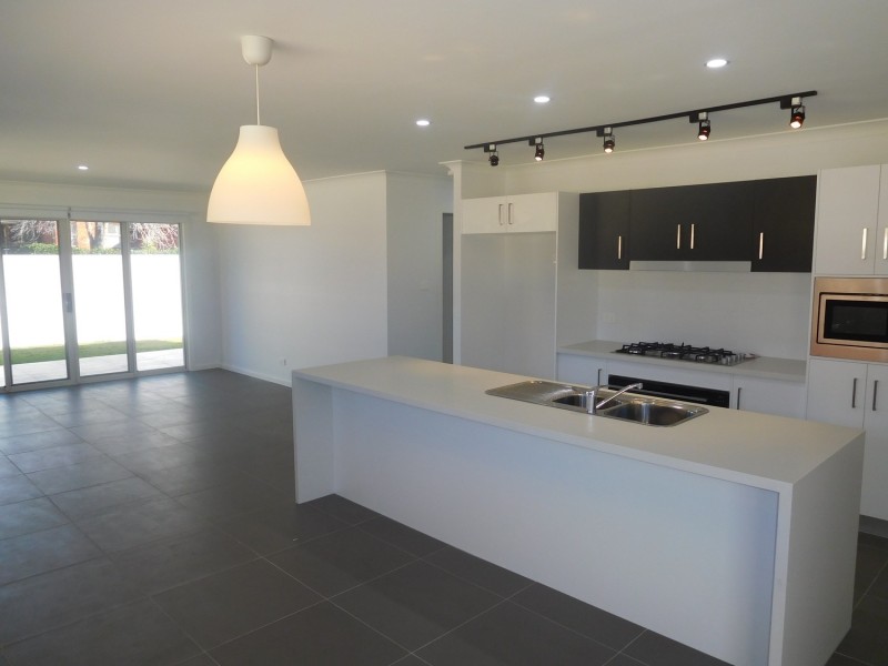 1/1 Burrawang Street, Ettalong Beach NSW 2257