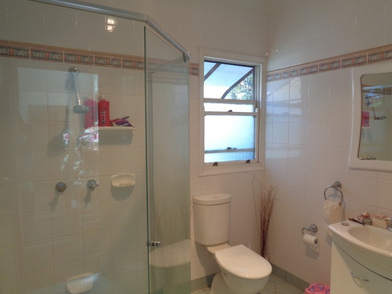 8 Bourke Road, Ettalong Beach NSW 2257