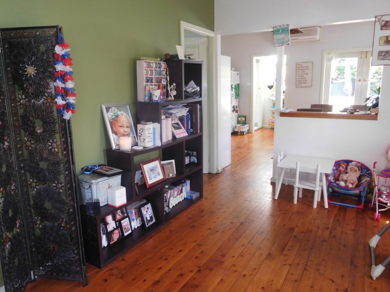 8 Bourke Road, Ettalong Beach NSW 2257