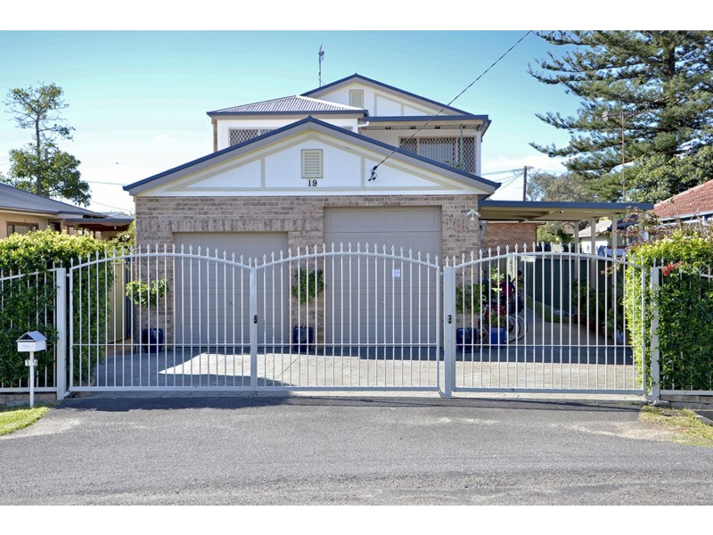 19 Hector Street, Umina Beach NSW 2257