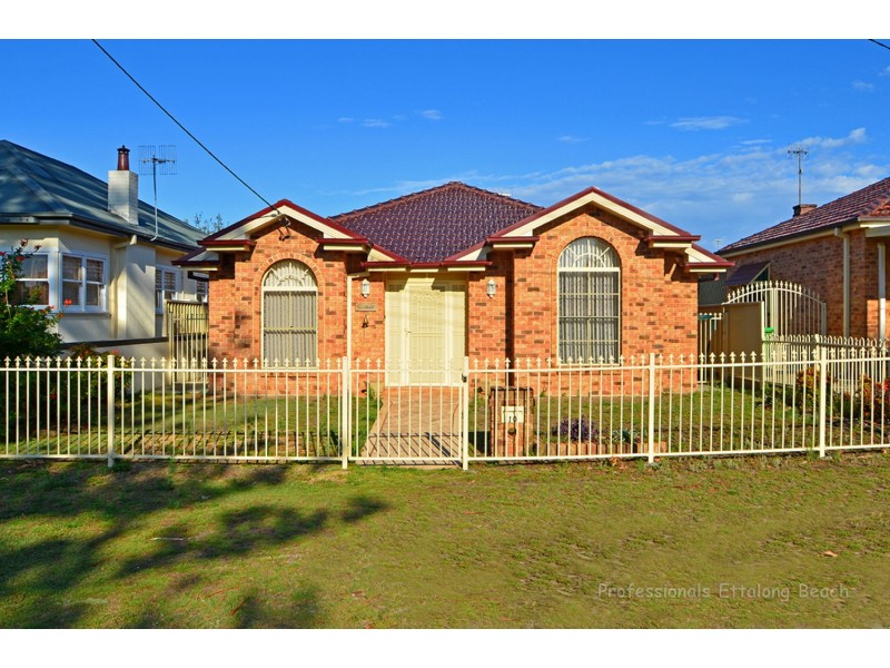 10 Myall Street, Ettalong Beach NSW 2257