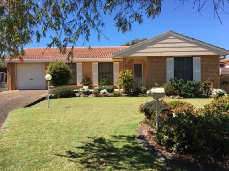 42 Beachfront Parade, St Huberts Island NSW 2257