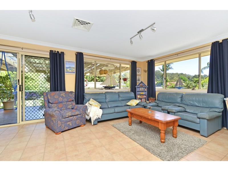29 Boongala Avenue, Empire Bay NSW 2257