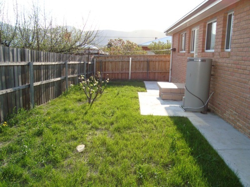 2/13 Bayswater Road, Moonah TAS 7009