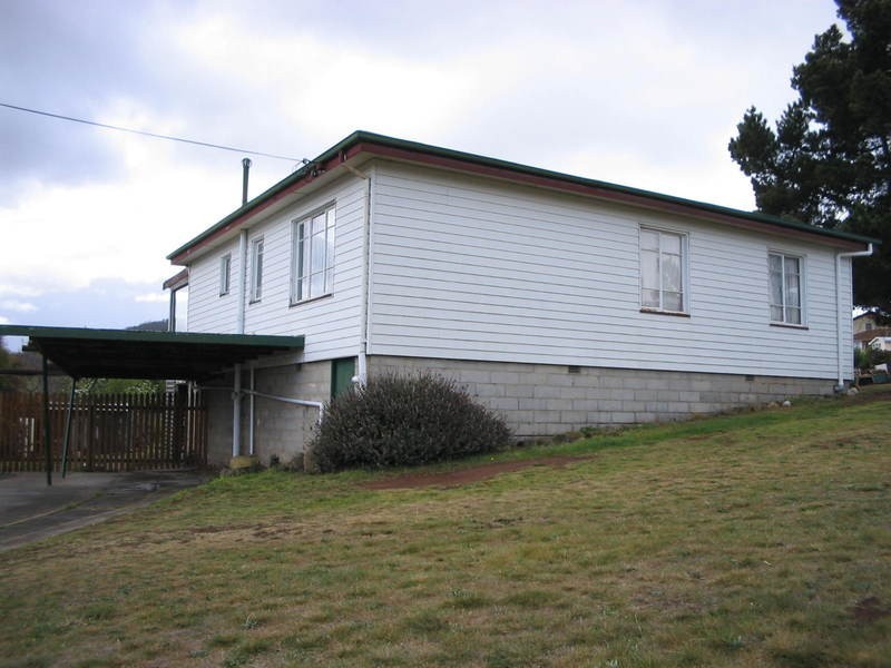 172 Cambridge Road, Warrane TAS 7018