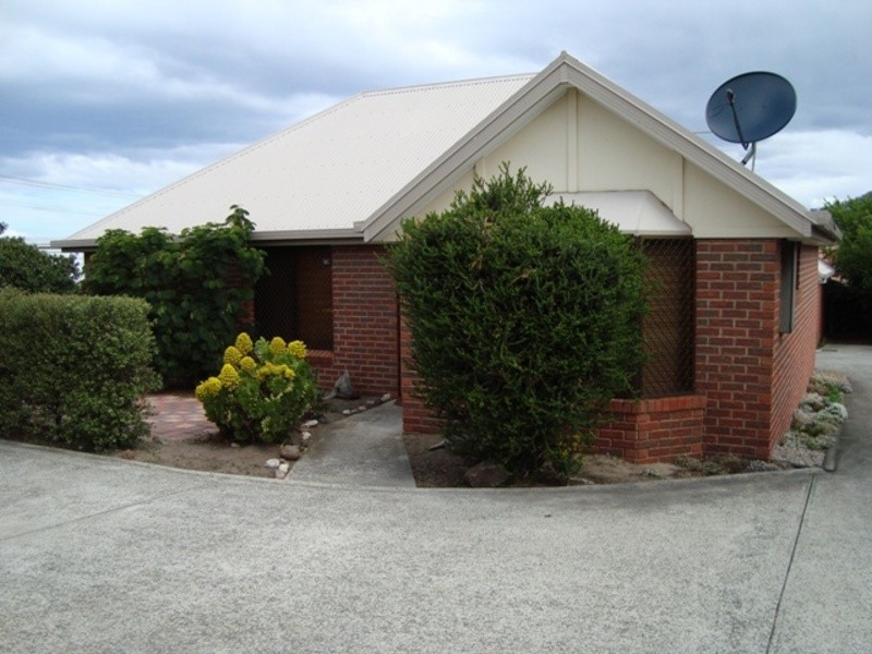 2/73 Butler Avenue, Moonah TAS 7009
