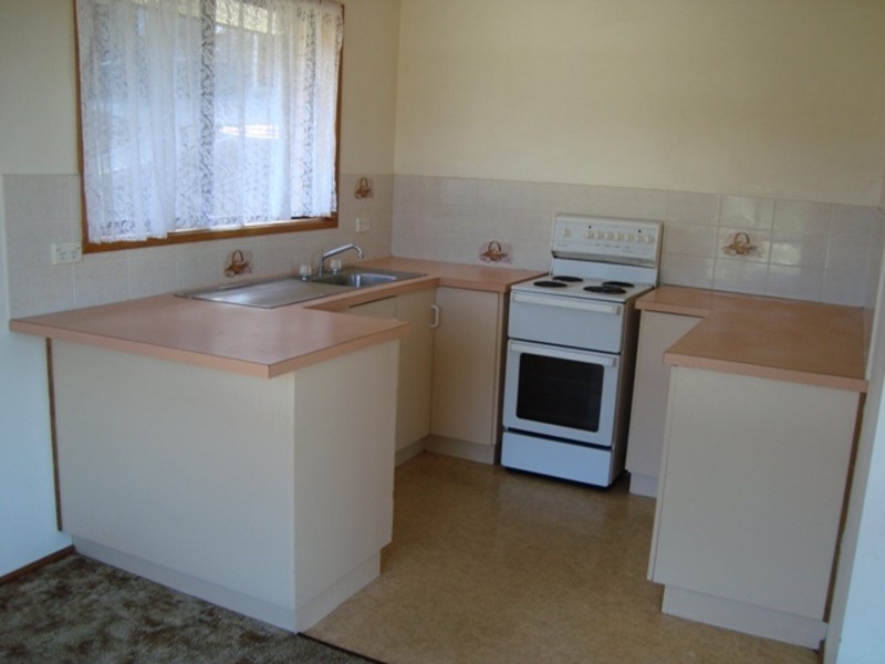 1/8 Donald Court, Glenorchy TAS 7010