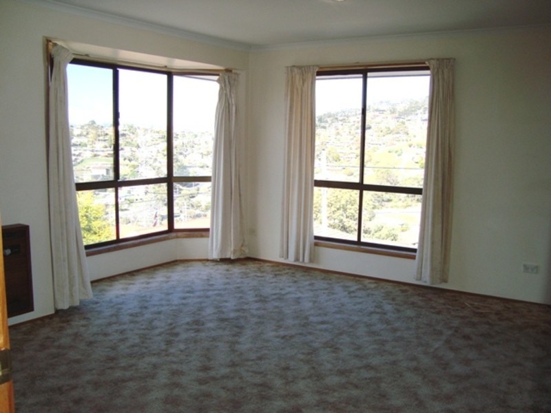 1/8 Donald Court, Glenorchy TAS 7010