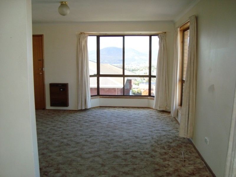 1/8 Donald Court, Glenorchy TAS 7010