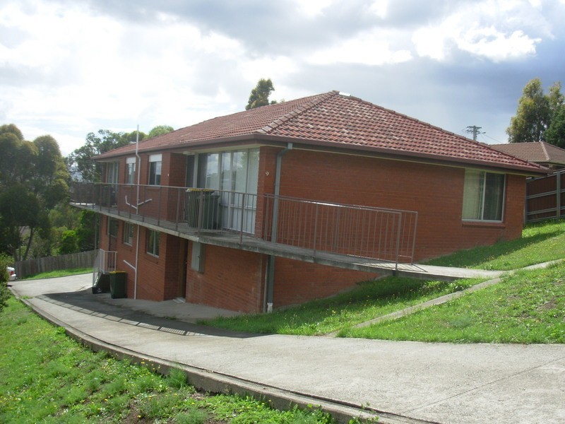 Unit 1/9 Shirley Boulevard, Lenah Valley TAS 7008