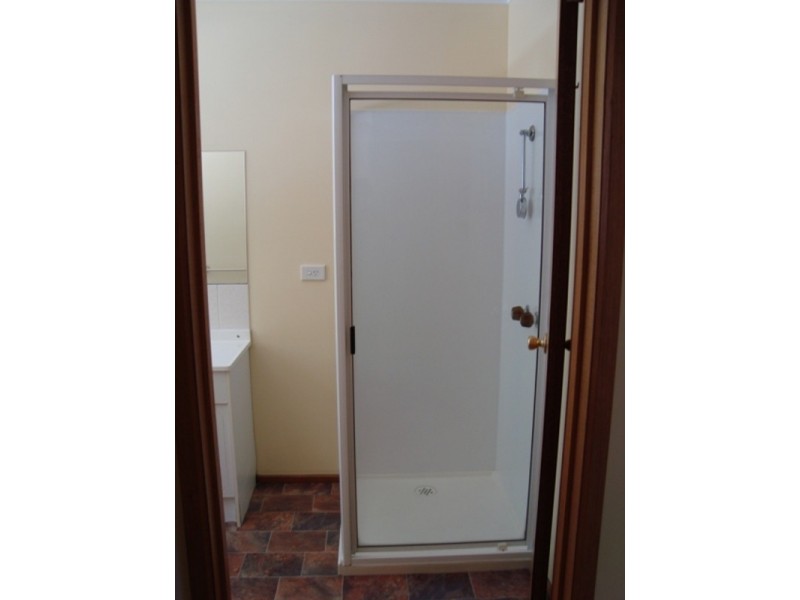 4/3 Rina Court, Glenorchy TAS 7010