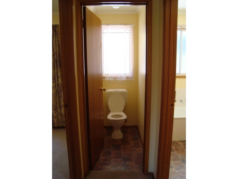 4/3 Rina Court, Glenorchy TAS 7010