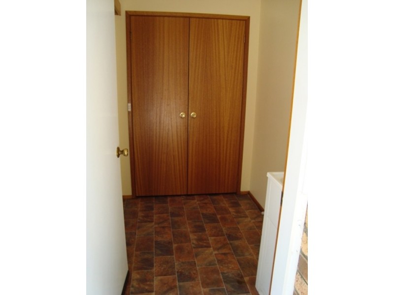 4/3 Rina Court, Glenorchy TAS 7010