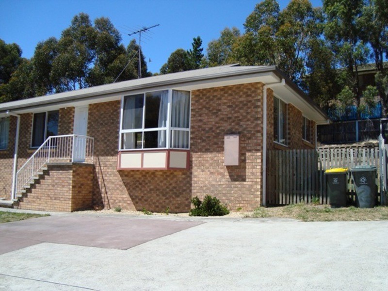 4/3 Rina Court, Glenorchy TAS 7010
