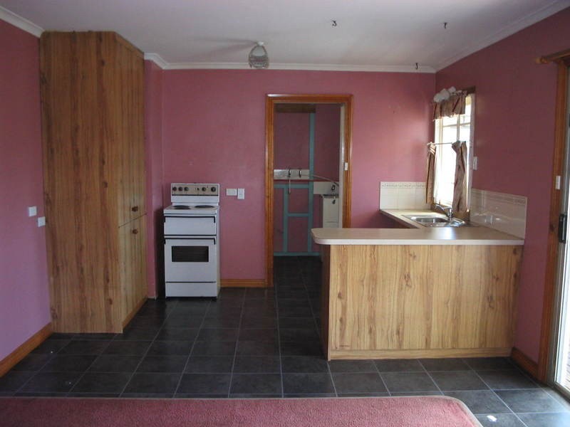 172 Cambridge Road, Warrane TAS 7018
