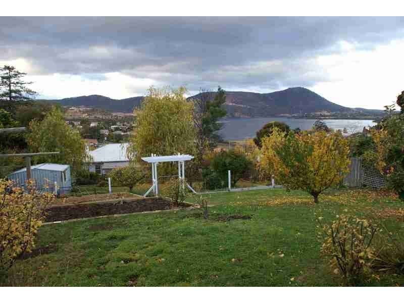 184 Main Road, Austins Ferry TAS 7011