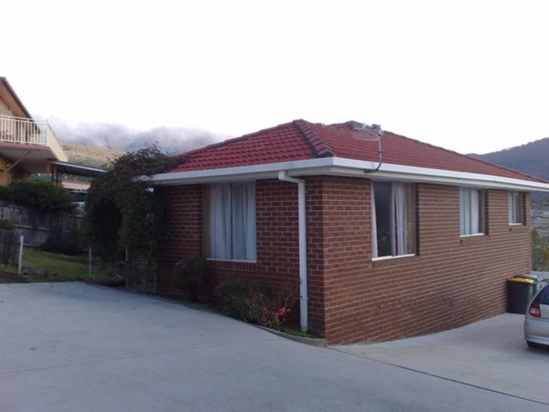 2/5 Daylesford Road, Glenorchy TAS 7010