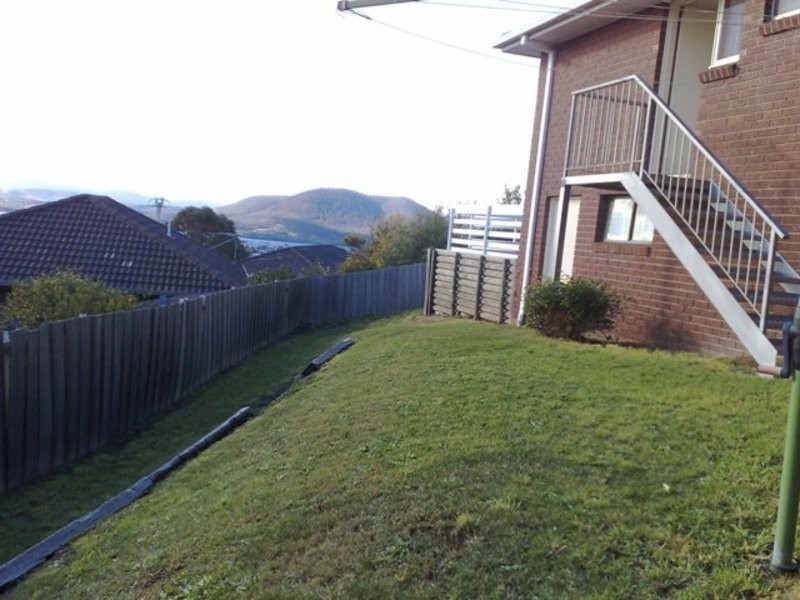 2/5 Daylesford Road, Glenorchy TAS 7010