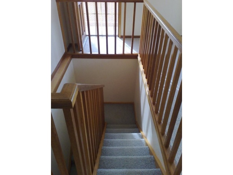 2/26 Walgett Place, Glenorchy VIC 3385