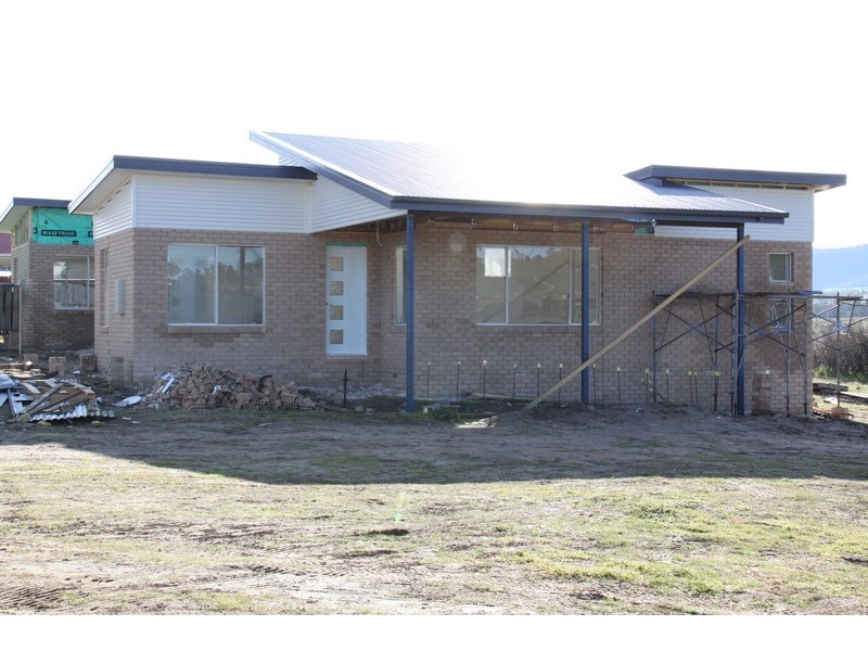 Unit 1/17 Lucas Place, Brighton TAS 7030