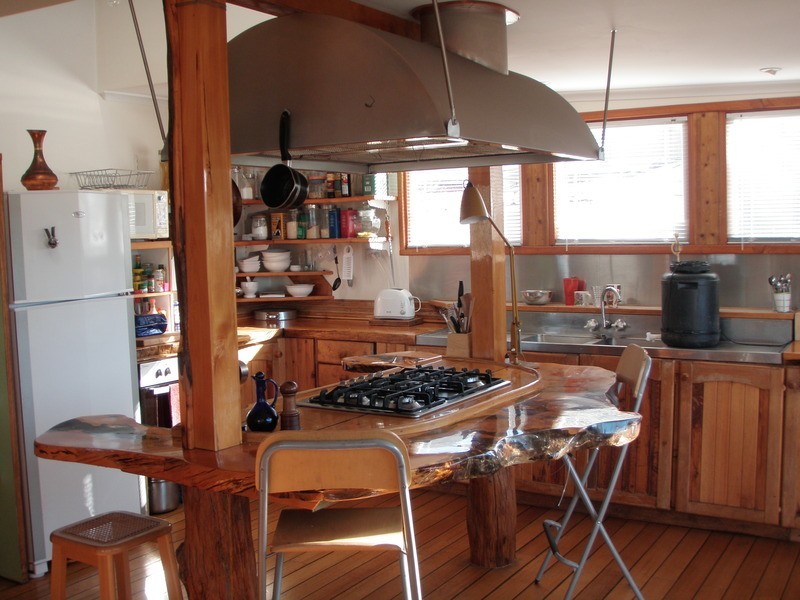 47 Gepp Parade, Derwent Park TAS 7009