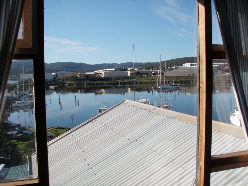 47 Gepp Parade, Derwent Park TAS 7009