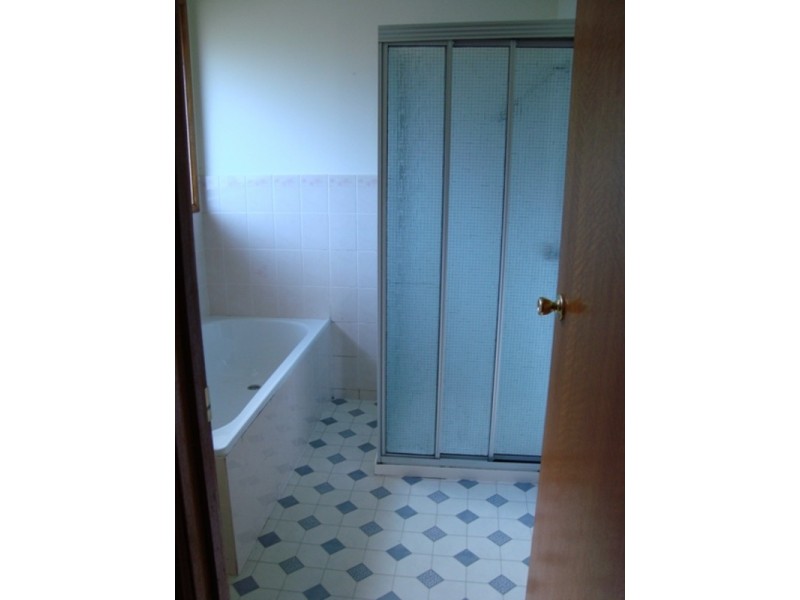 1/8 Donald Court, Glenorchy TAS 7010